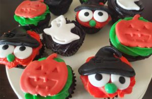 Halloween cupcakes cute and easy witch