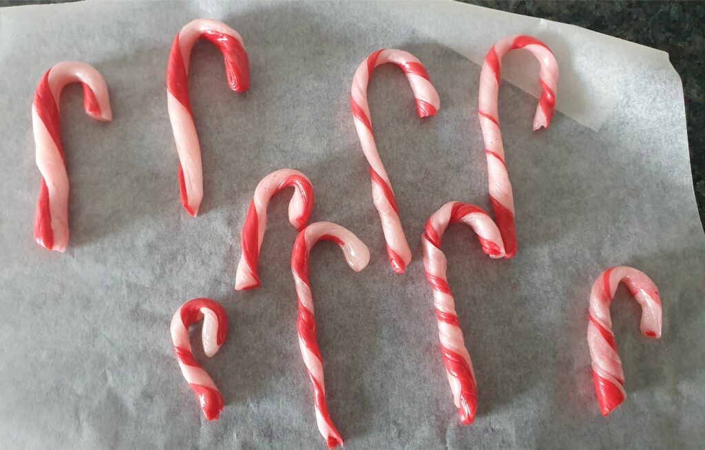 homemade-candy-canes-a-christmas-treat-mommademoments